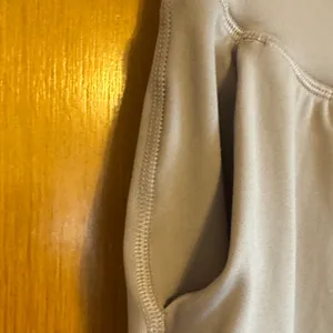Under Armour Women’s beige joggers thumbnail 3