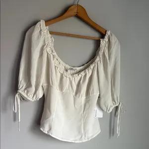 NEW Reformation Cantaloupe Ruffle Tie Sleeve Blouse Ivory 4 thumbnail 2