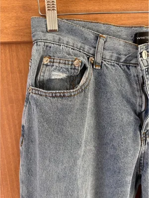 White Fox Boutique Mid Rise Straight Leg Relaxed Jeans Medium Wash Women Medium thumbnail 5