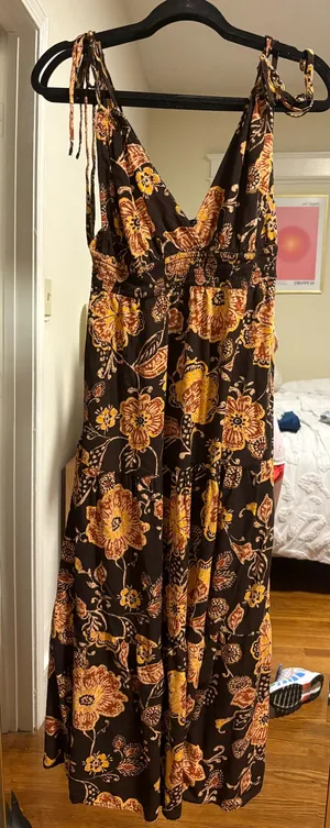 Boutique Dress thumbnail 3