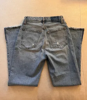 Abercrombie And Fitch 90s Straight Ultra High Rise thumbnail 2