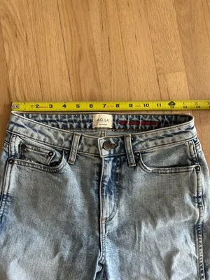 Alice + Olivia AO LA Perfect Crop Kick flare Jean in rebel rebel size 26 thumbnail 5