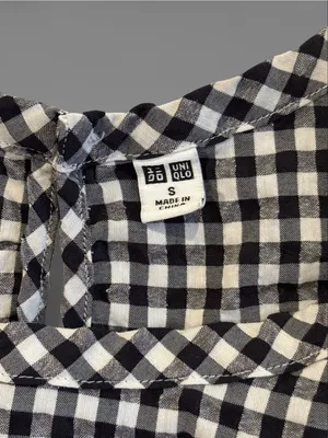 Uniqlo Black White Gingham Checkered Puff Short Sleeve Blouse Top Sz S thumbnail 2