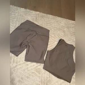 Abercrombie & Fitch Taupe Athletic Shorts Set thumbnail 4