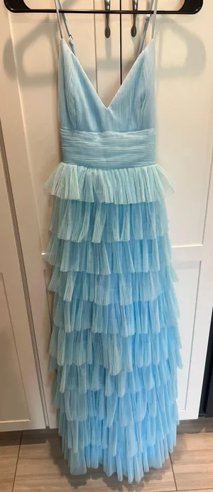 Lulus Wedding Guest Dress/ Prom dress thumbnail 4