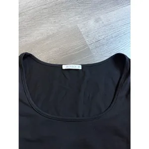 Scoop Neck Black Bodysuit Stretchy Medium Long Sleeve Minimalist Classic thumbnail 2