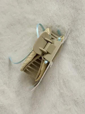 Scunci by Conair Hair Claw Clip - Cream/Tan thumbnail 2