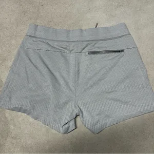 Athleta Modern Metro Grey Striped Shortie Athletic Shorts Size Medium thumbnail 3