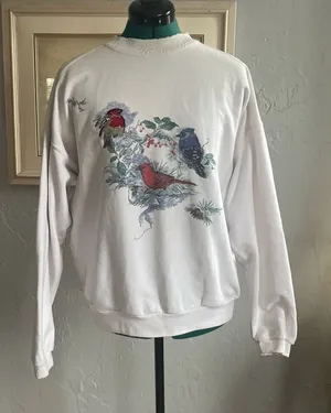Vintage 90s Cardinal Winter Scene White Sweatshirt Bluejay Birds Snowflake Large thumbnail 1