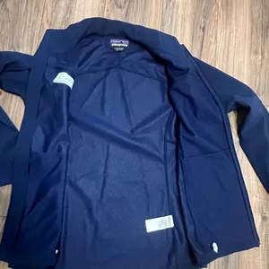 Patagonia Navy Full-Zip Softshell Jacket Women’s M UnitedHealthcare Children’s thumbnail 14