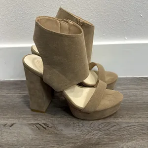 oasis society Chunky Heel Tan Size 7.5 thumbnail 2