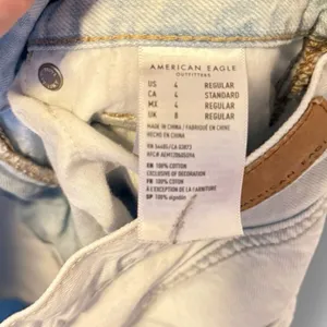 American‎ Eagle Destroyed Jeans thumbnail 8
