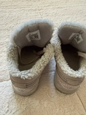Nike Air Jordan 1 Low SE Sherpa Fleece Grey Suede Sneakers Womens Size 5.5 Cozy thumbnail 9