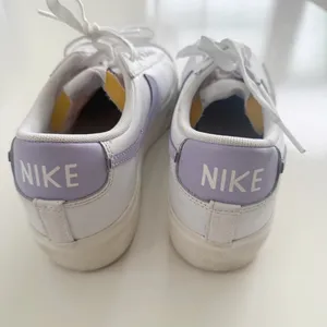 Nike Platform Low Sneakers size 9 thumbnail 4