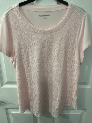 Croft & Barrow Size Medium Pink Lace Top thumbnail 1