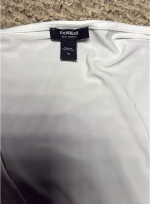 Express Body Contour Top MEDIUM thumbnail 2