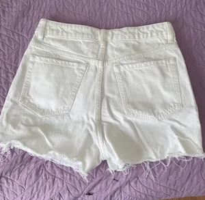 ZARA Denim Shorts thumbnail 3