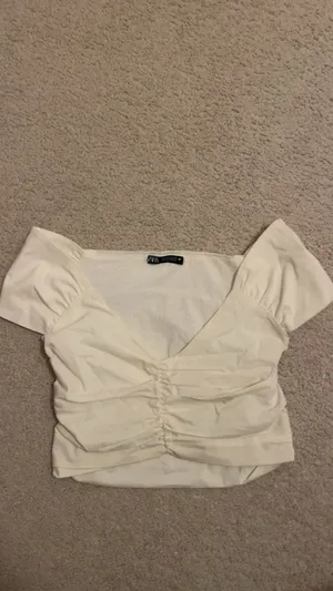 ZARA Top Cropped thumbnail 3