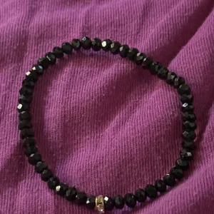 Elegant Black Beaded Bracelet thumbnail 5