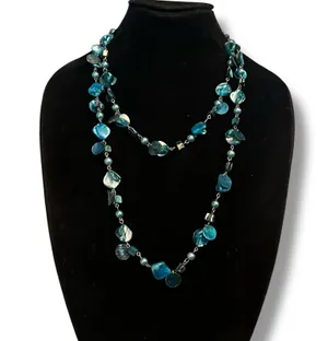 Avenue blue dyed mother of pearl shell necklace thumbnail 1