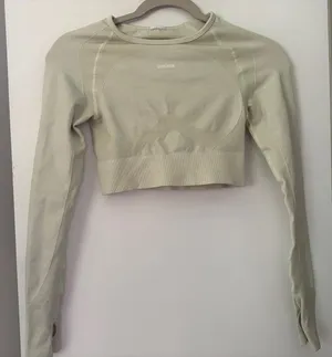 Gymshark Light Sage Seamless Long Sleeve Crop Top thumbnail 1