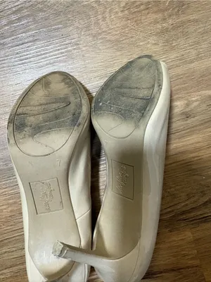 Dexflex Comfort Women’s Nude Patent Peep Toe Pumps Heels Size 7 Beige 3” thumbnail 10