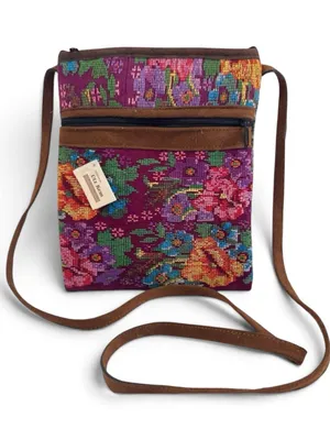 Artesanias Utz Kem Guatemala EMBROIDERED HUIPIL Crossbody Bag thumbnail 1