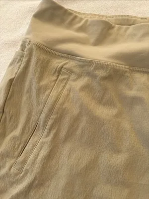 Athleta size 14 Trekkie North Khaki Athletic Shorts Wide Waistband athletic casu thumbnail 4