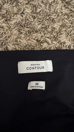 Aritzia Babaton Contour Bodysuit Long Sleeve Square Neck Black thumbnail 9