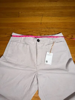 Quince Straight-Leg Jeans in Pale Gray thumbnail 4