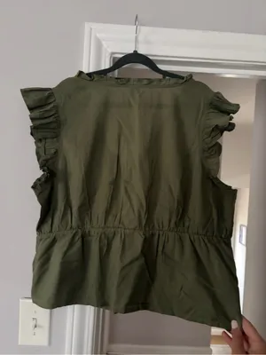Old Navy Olive Green V-Neck Ruffle Sleeve Blouse thumbnail 4
