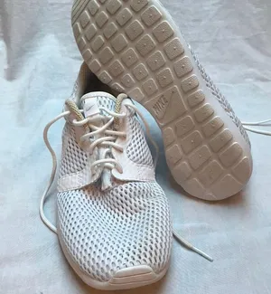 NIke Sneakers White Size 7 thumbnail 8
