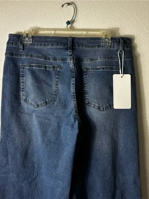 NWT IHTXUO Wide Leg Cropped Jeans XL Distressed Dark Wash Cuffed thumbnail 4