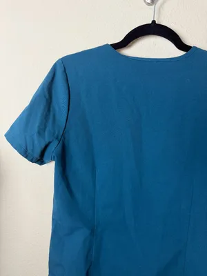 FIGS Catarina One Pocket Scrubs Top Teal Size Small thumbnail 6
