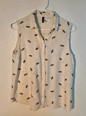 H&M Divided Women’s Sleeveless Button-Down Feather Print Blouse Cream Size 6 W-2 thumbnail 1