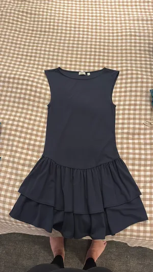 Aritzia goodlux Bloomsbury dress thumbnail 3