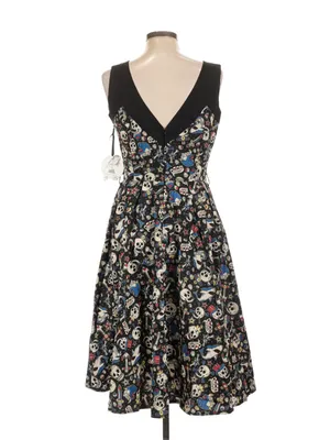 Hell Bunny Black Skull Print V-Neck Fit & Flare Dress thumbnail 2