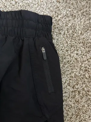 Lululemon Shorts 2.5" Hotty Hot Black thumbnail 4