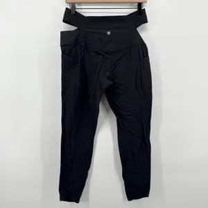Athleta Salutation Stash Wrap Tight Black High Rise Yoga Leggings Pockets‎ Large thumbnail 3