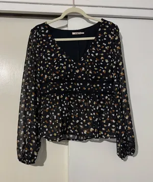 Francesca's Mi Ami Long Sleeve Top thumbnail 1