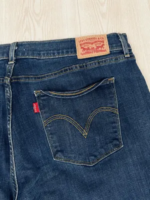 Levi's Signature Women's Mid-Rise Straight Denim Jeans Dark Wash 16 Blue thumbnail 5