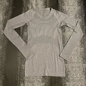 Womens sz4 lululemon Swiftly Tech Long Sleeve crew neck shirt-gray. thumbnail 1