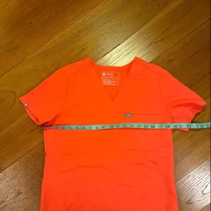 Figs Catrina One‎ Pocket Scrub top neon orange thumbnail 5