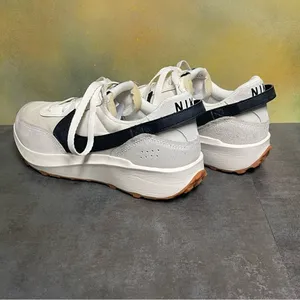 Nike Waffle Debut Women's White Retro Style Sneakers Size 11 thumbnail 8