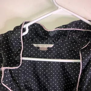 Victorias Secret Vintage Silk Pijama Top thumbnail 3
