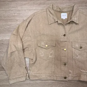 Le Lis Boutique Tan Cropped Jacket Size Small thumbnail 16