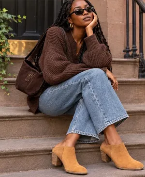 Franco Sarto Denzel Tan Suede 90s Minimalist Heeled 7.5 thumbnail 1