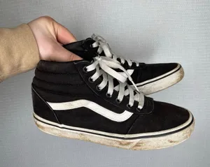 Vans Black Sk8-Hi High Top Sneakers Women Size 7.5 Lace Up Skateboarding‎ Shoes thumbnail 1