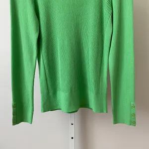 Talbots Size M Green Sweater Ribbed‎ Knit Button Cuff Long Sleeve Top Pullover thumbnail 3