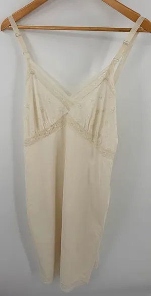 Vintage Snowdon off white lace embroidered lined floral full slip women 40 fairy thumbnail 1